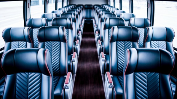 milwaukee 50 passenger charter bus rental